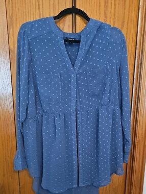 torrid Dusty Blue Swiss Dot Peplum Button-Front Top